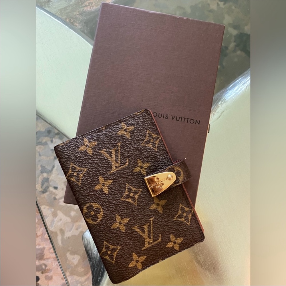 🎁HTF Louis Vuitton agenda